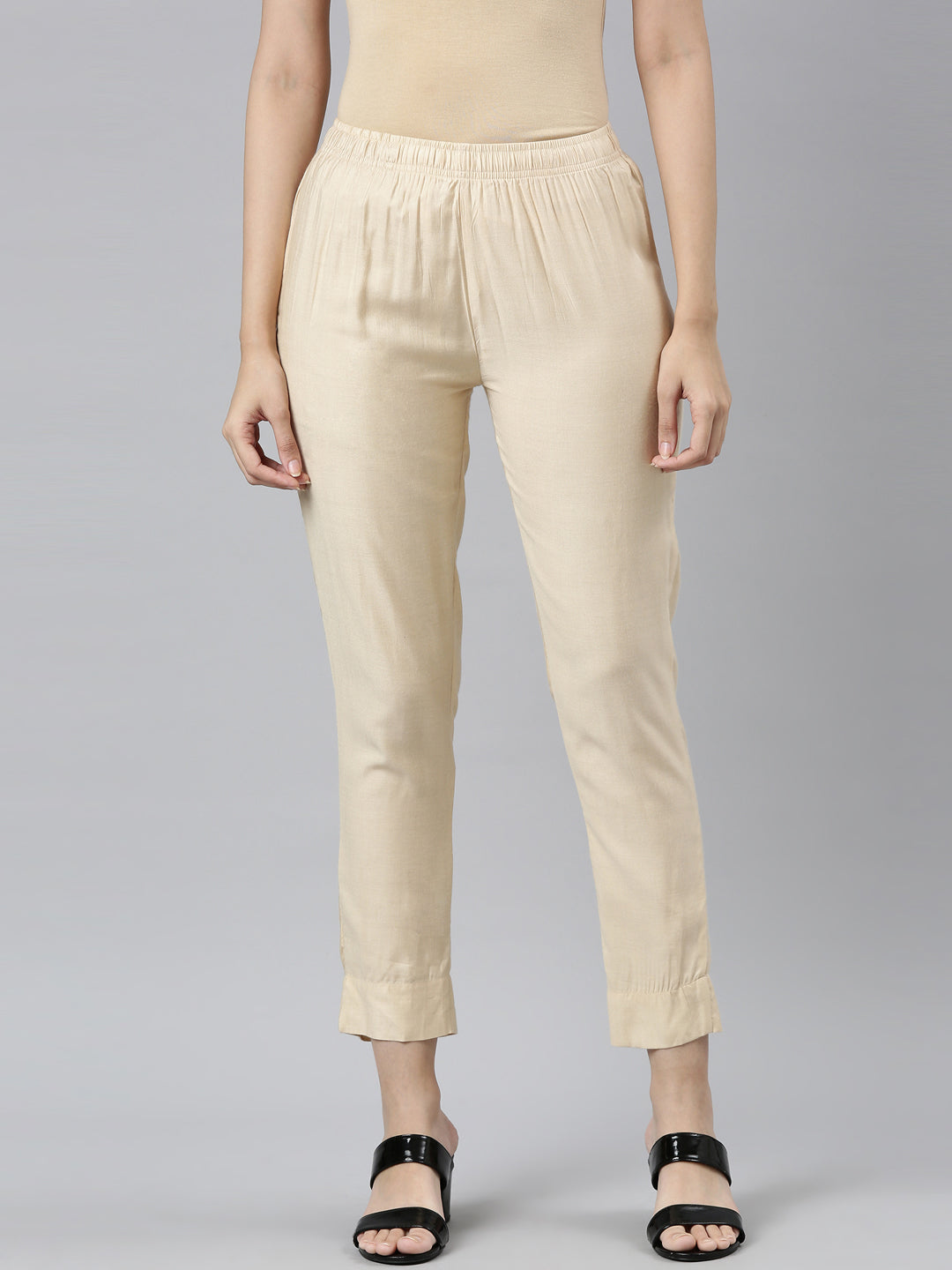 cigarette pants online CO Women's High Rise Cropped - Black Add a touch of timeless style to your wardrobe with the Vince High Waist Cigarette Pant in black. Embroidered Golden Cigarette Pants Online