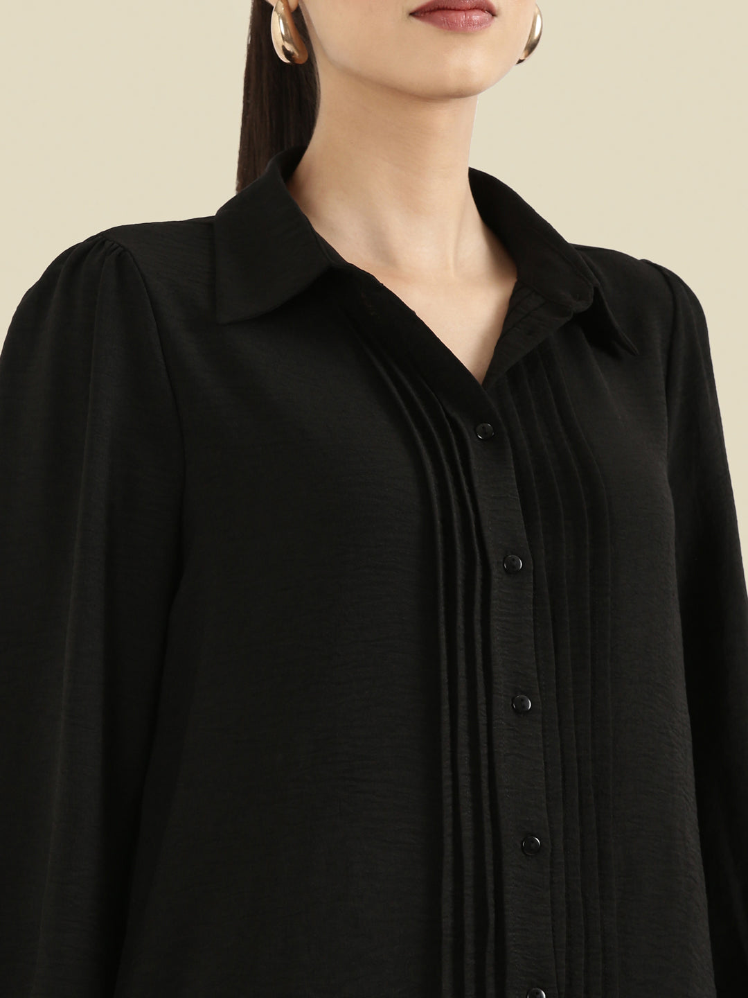 Hammered Classic Collar Pintuck Shirt