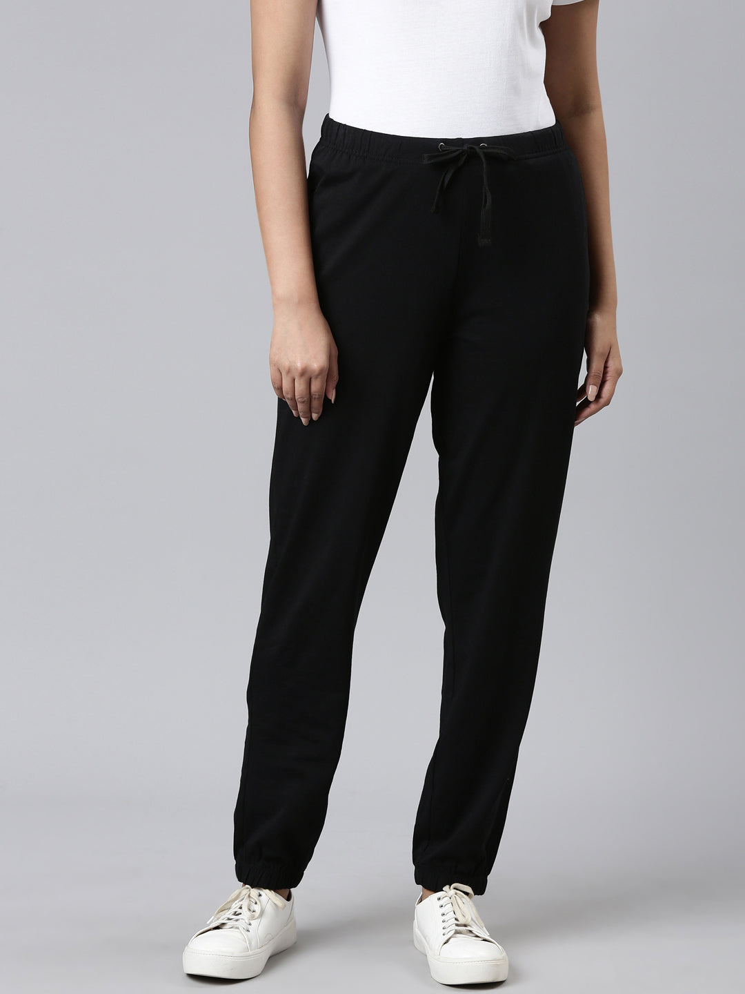 Women Solid Black Mid Rise Cotton Casual Joggers