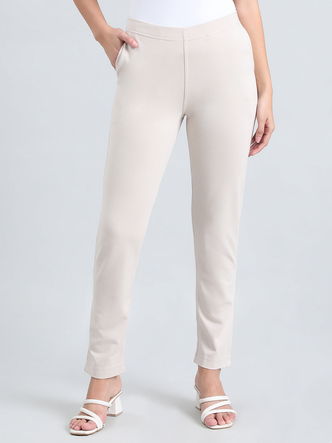 Cream Ponte Smart Fit Kurti Pant