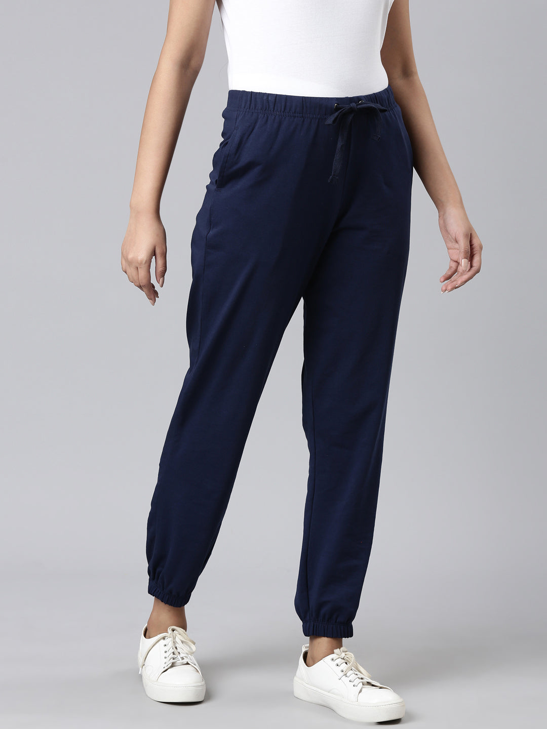 Women Solid Navy Mid Rise Cotton Casual Joggers