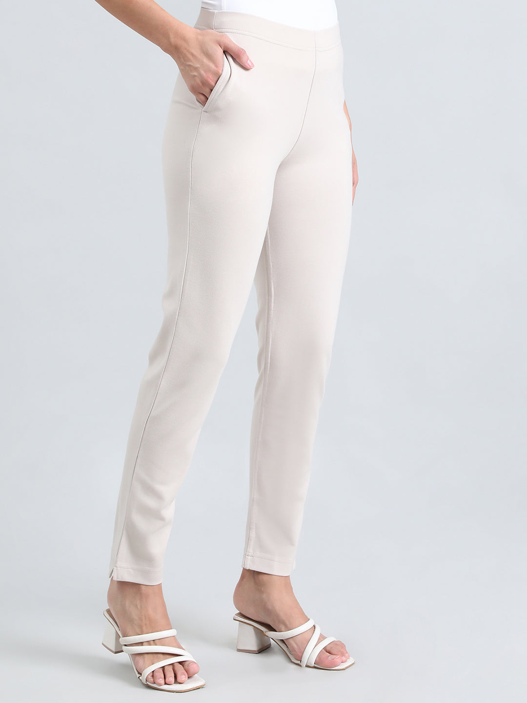 Cream Ponte Smart Fit Kurti Pant