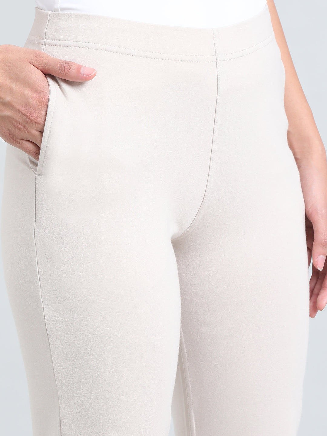 Cream Ponte Smart Fit Kurti Pant