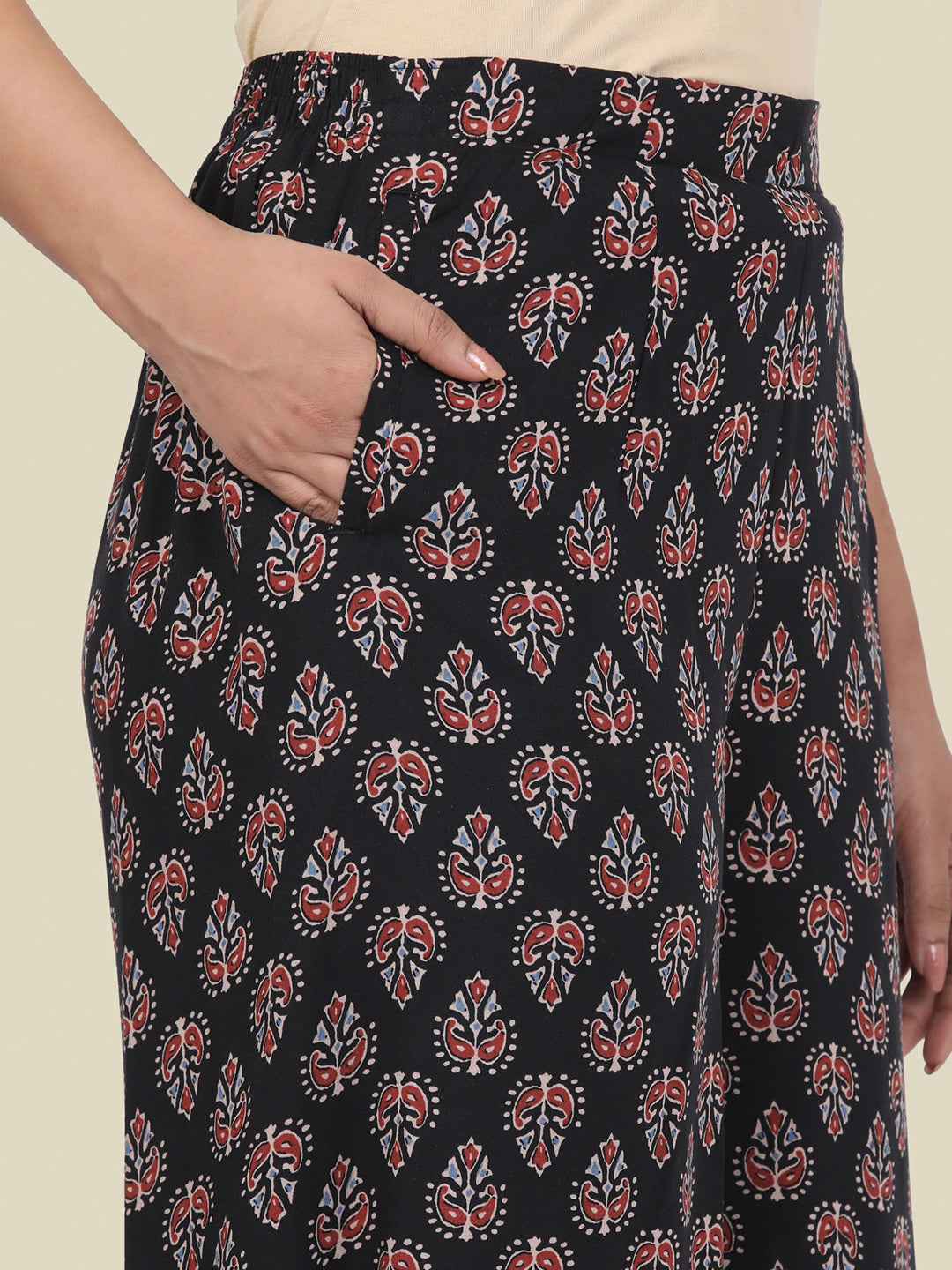 Black Woven Viscose Printed Palazzo