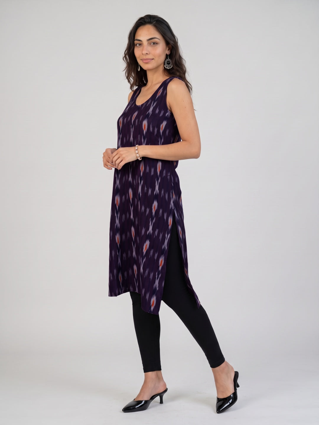 Ikat Print V-Neck Sleeveless Kurti