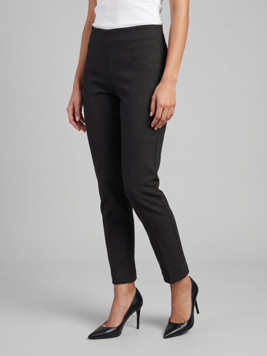 Black Roma Stripes Formal Pant