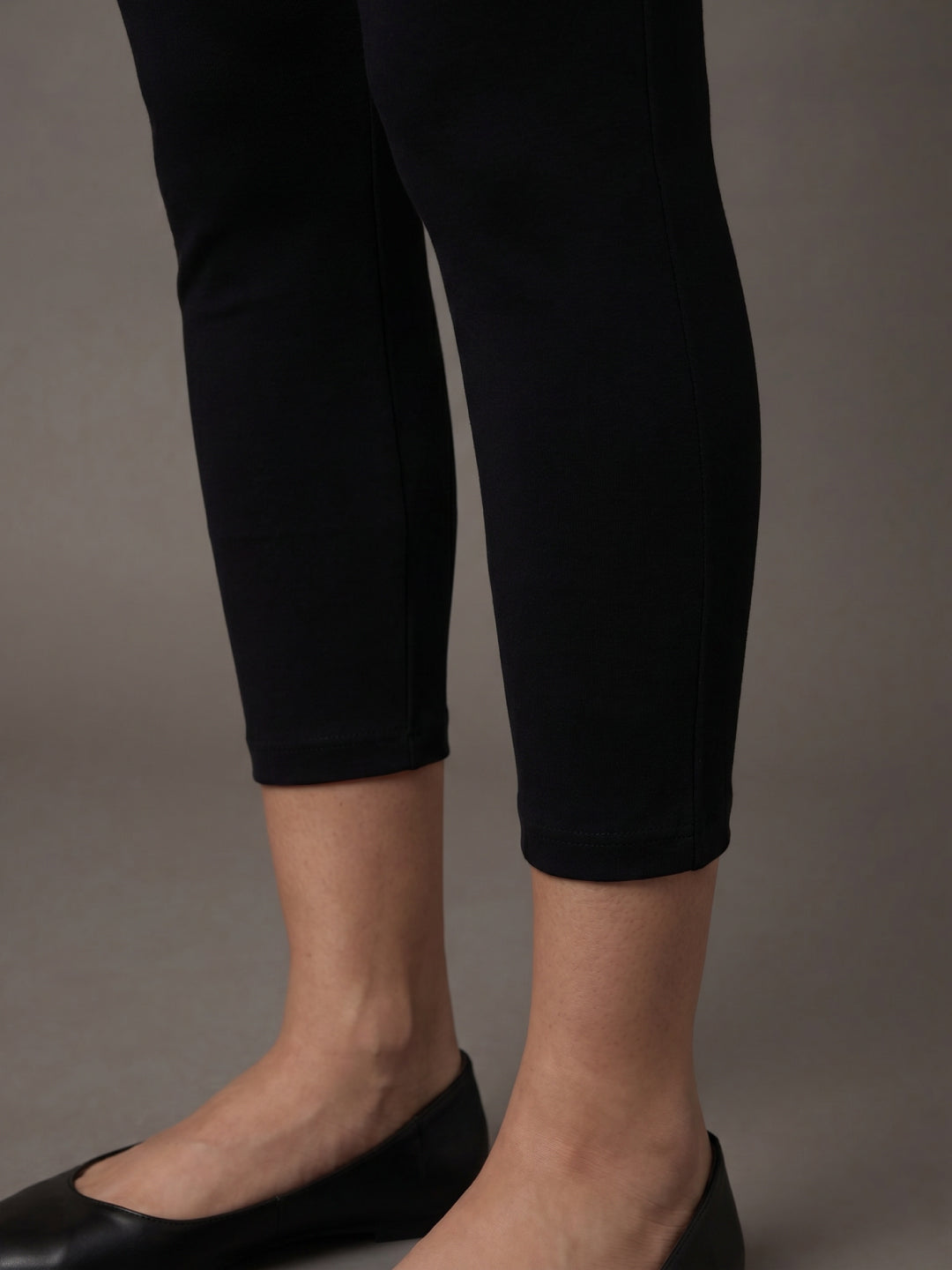 Black Cotton Stretch Cropped Leggings