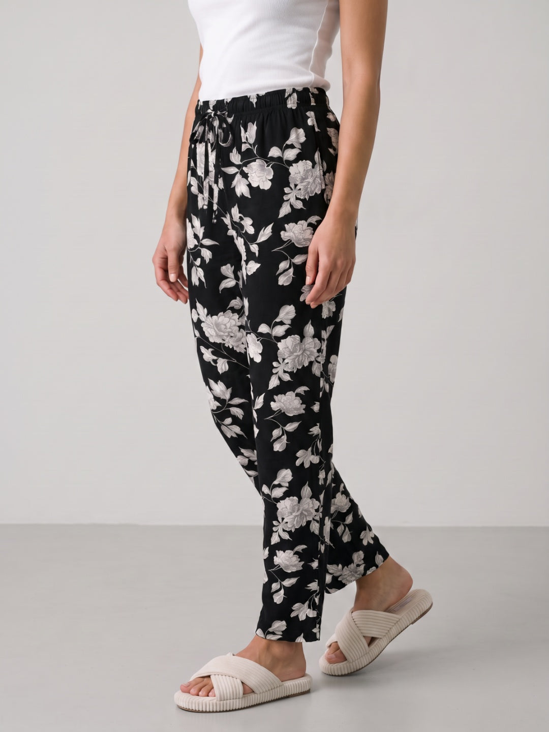 Black Woven Viscose Printed Lounge Pants