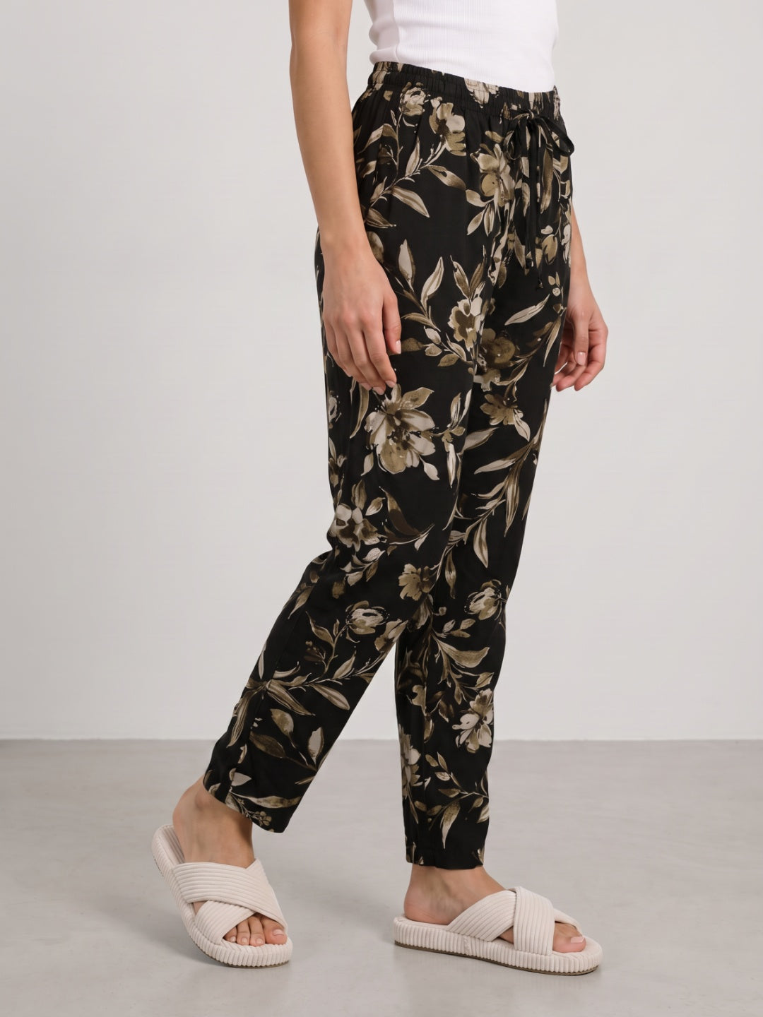 Black Woven Viscose Printed Lounge Pants