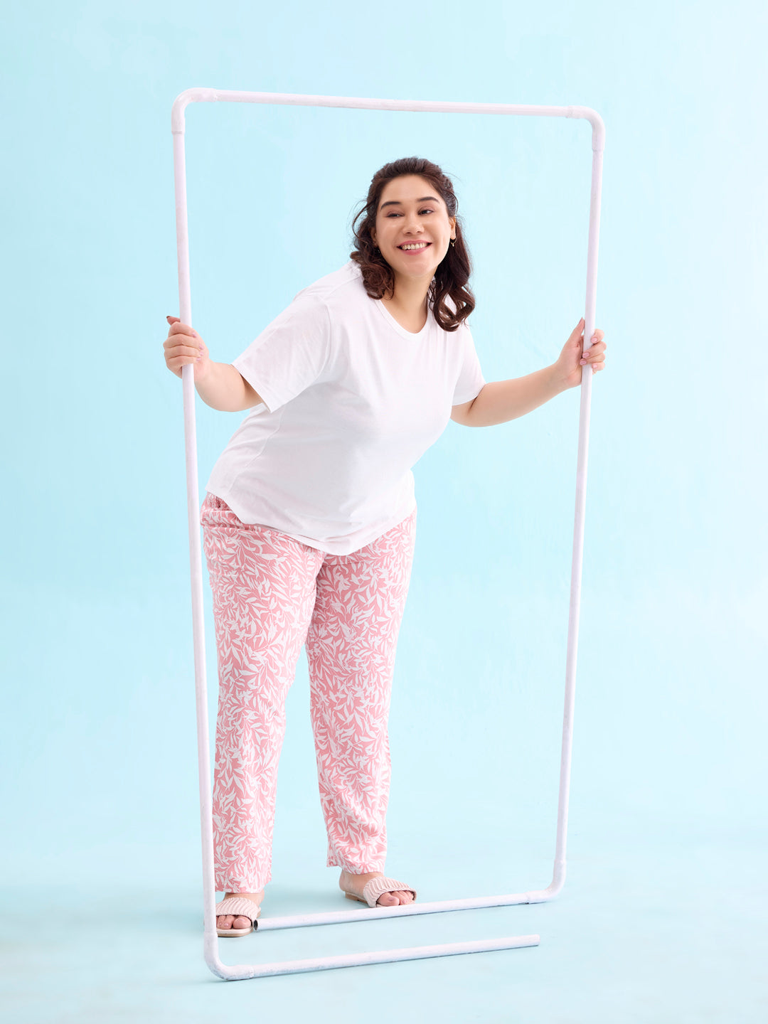 Medium Pink Woven Viscose Printed Lounge Pants