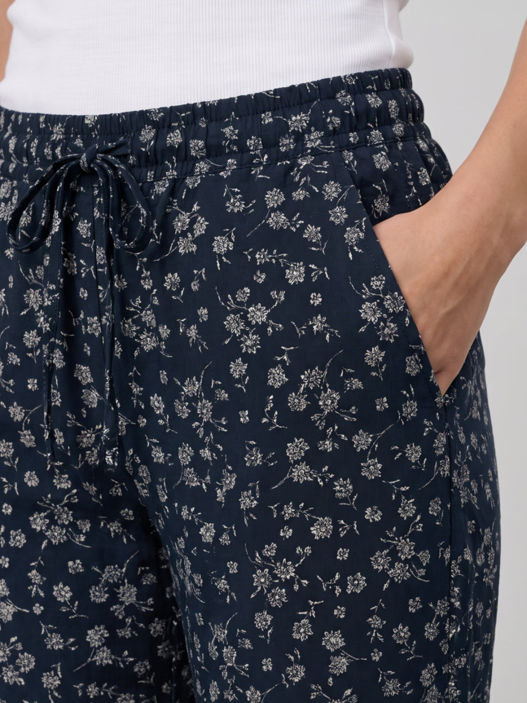 Black Cotton Knit Printed Lounge Pants