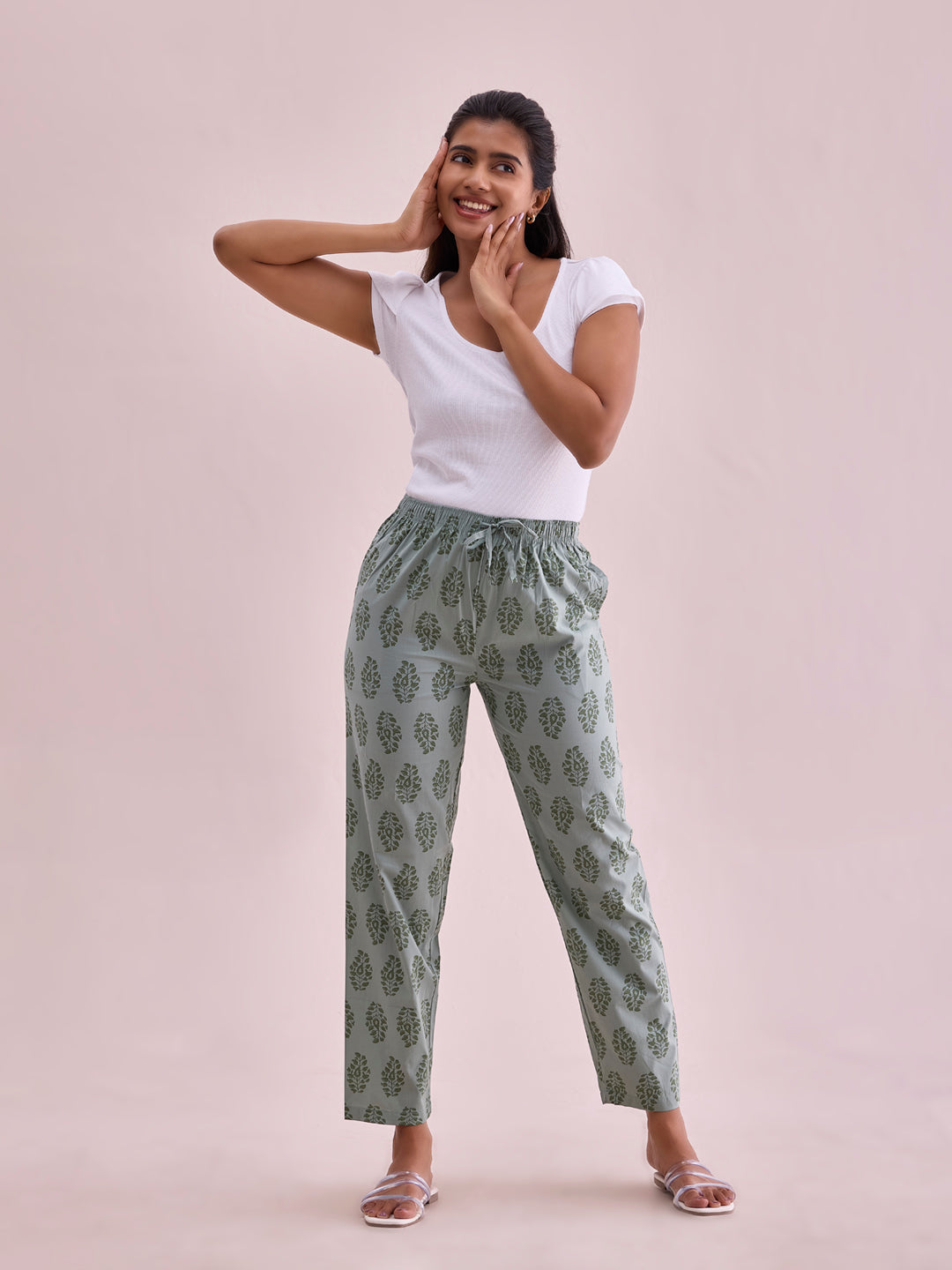 Green Cotton Woven Printed Lounge Pants