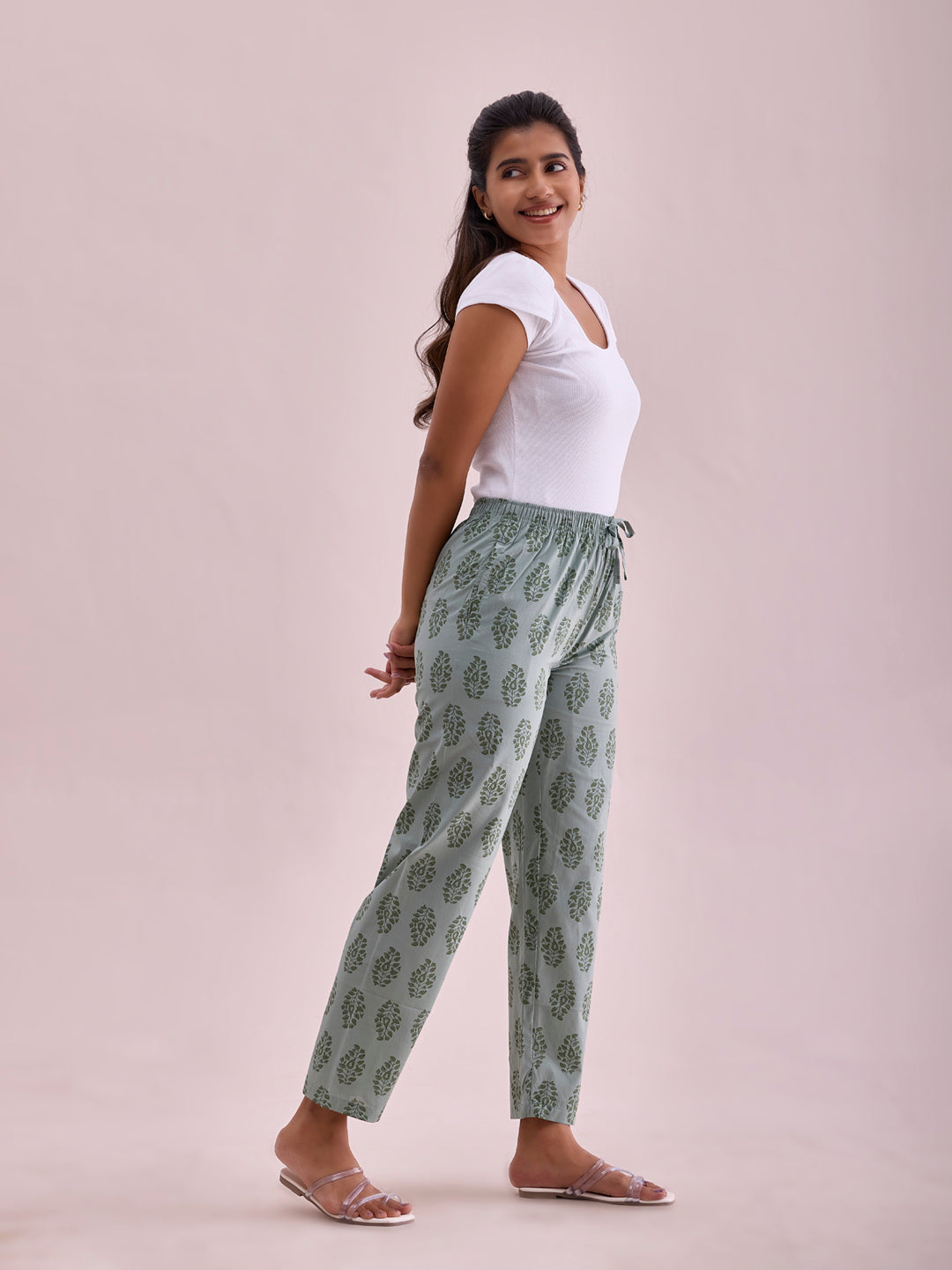 Green Cotton Woven Printed Lounge Pants