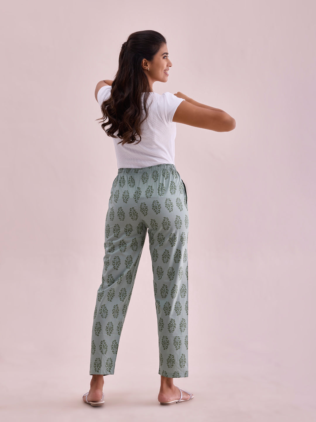 Green Cotton Woven Printed Lounge Pants