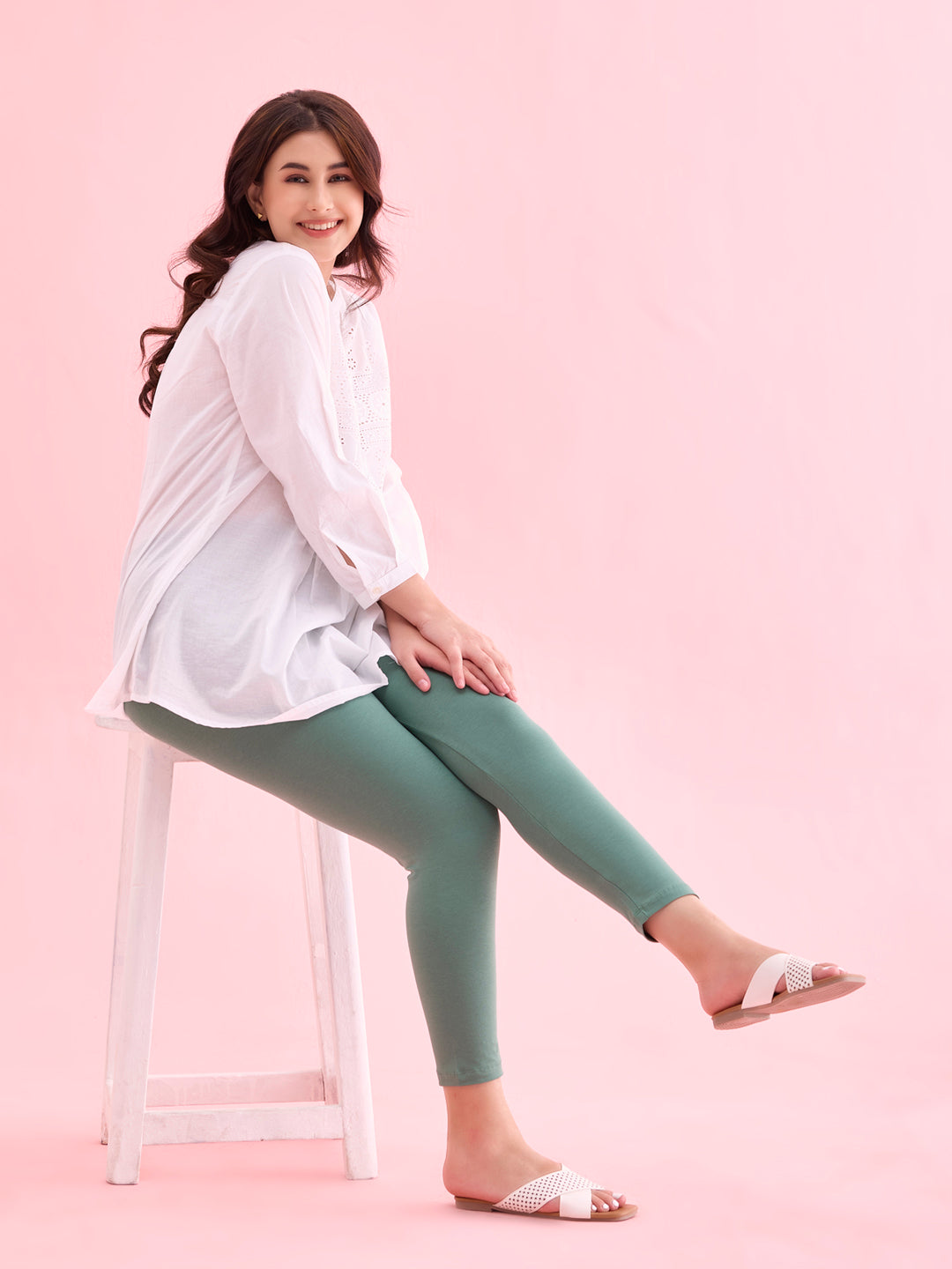 Leaf Green Cotton Stretch Cropped Leggings