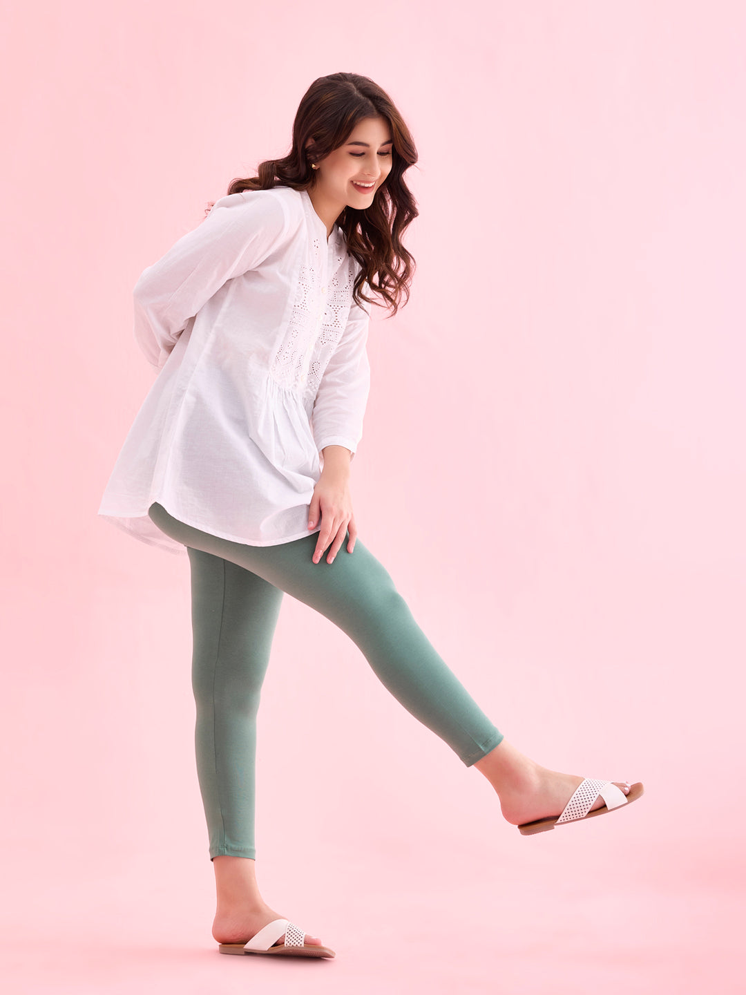 Leaf Green Cotton Stretch Cropped Leggings