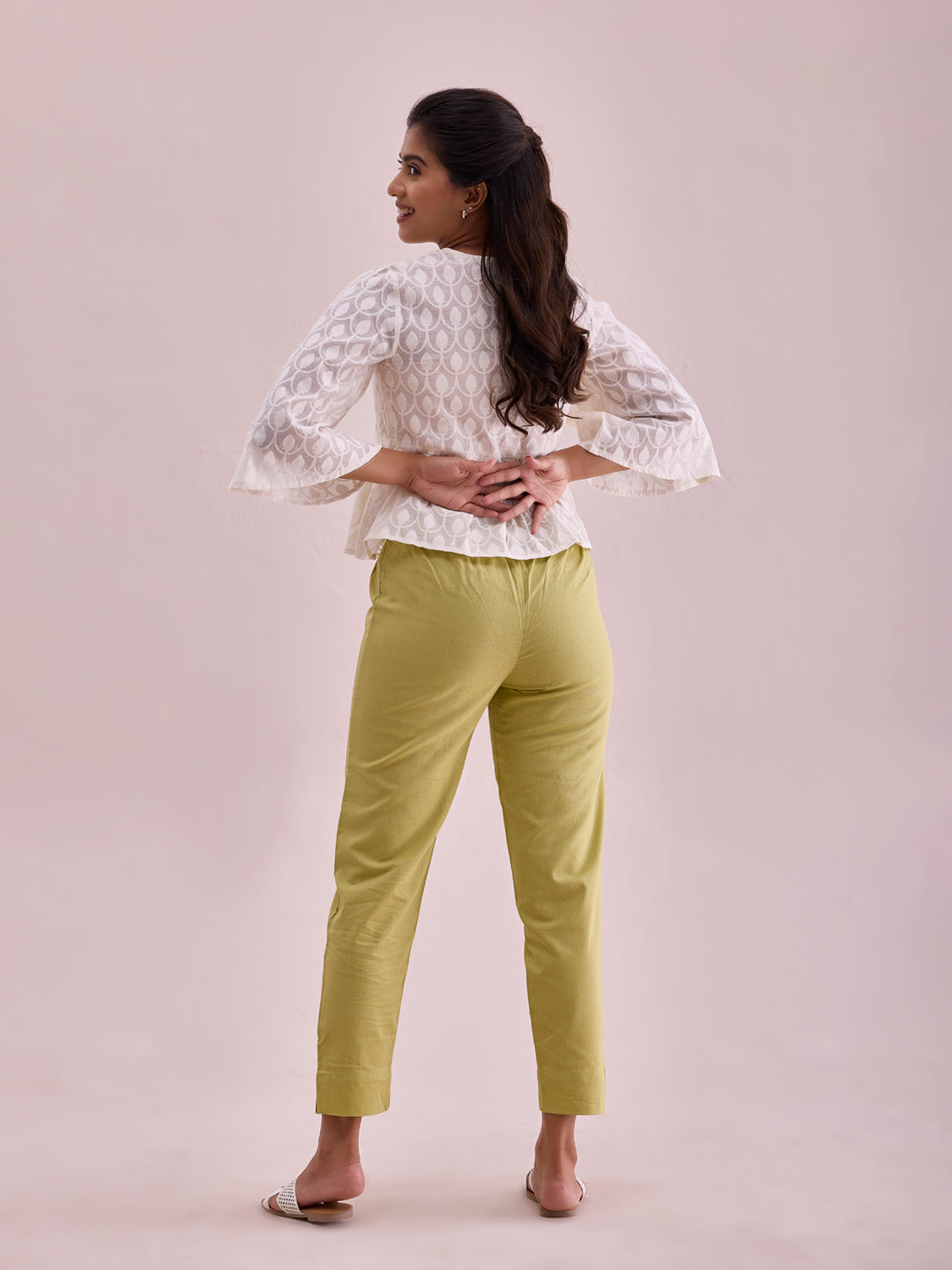 Light Pista Cotton Pencil Pant