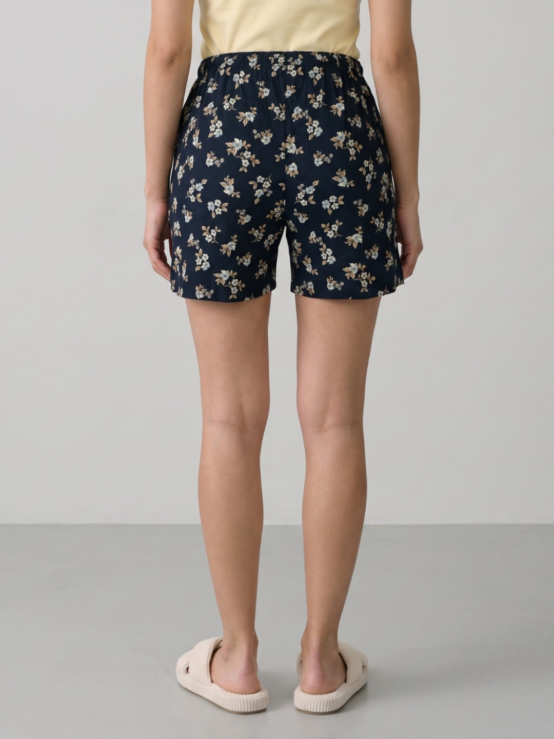 Navy White Floral XS,Navy White Floral S,Navy White Floral M,Navy White Floral L,Navy White Floral XL,Navy White Floral 2X