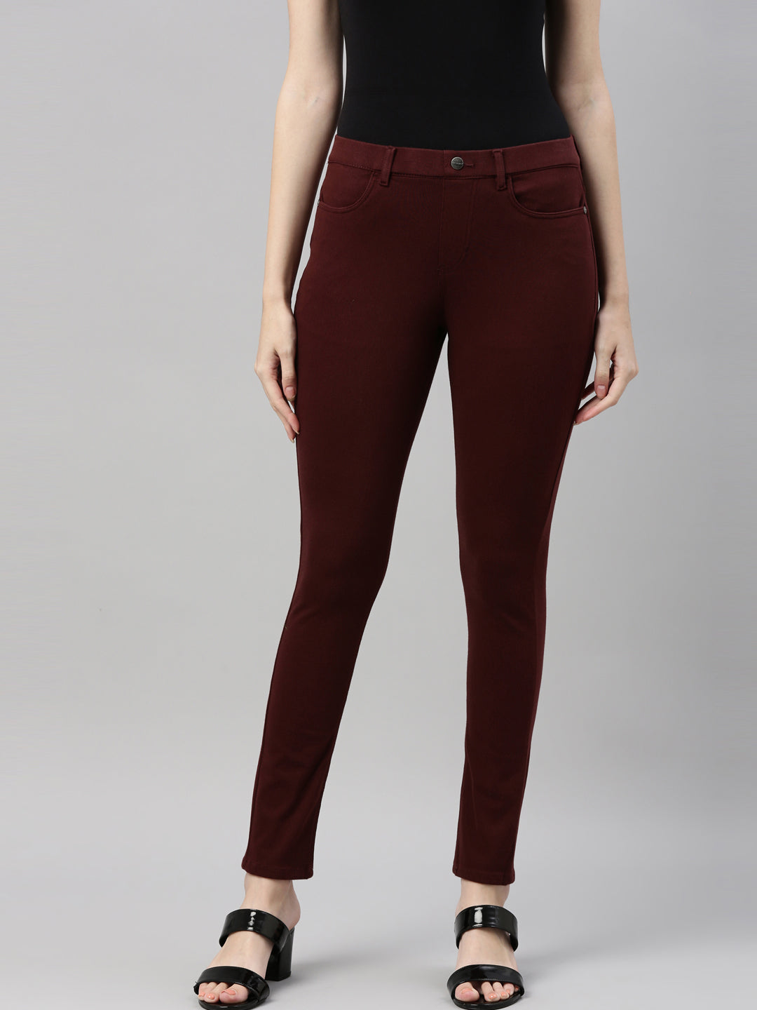 Women Solid Maroon Super Stretch Jeggings