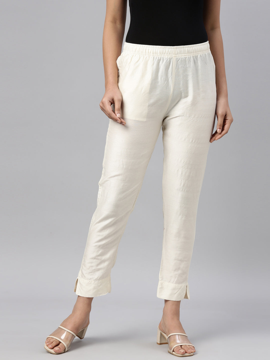 Amy Lynn Lupe pants in textured metallic gold - Something about Sofia