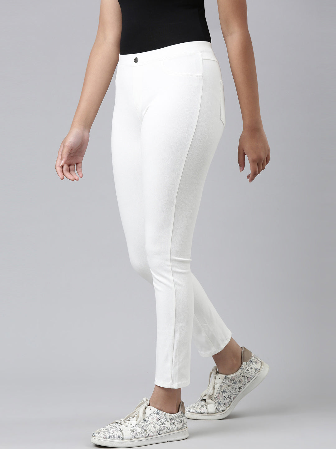 Fashion Ladies Maroon Tights/Jeggings- White Yoga Stripes @ Best