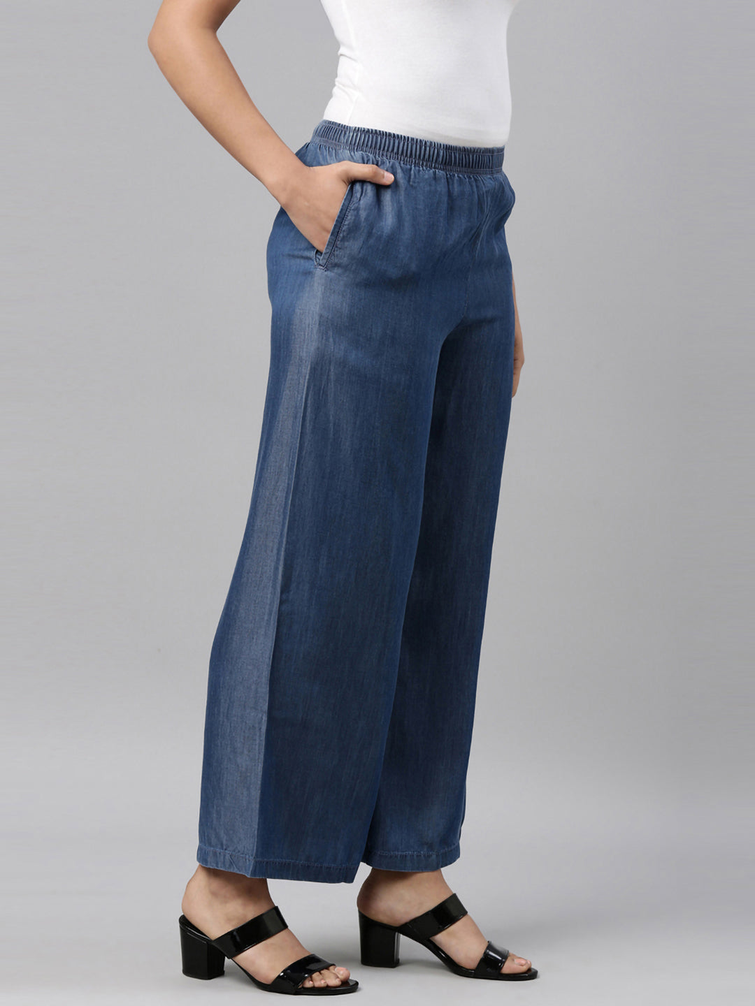 Women Solid Jean Blue Linen Cargo Pant