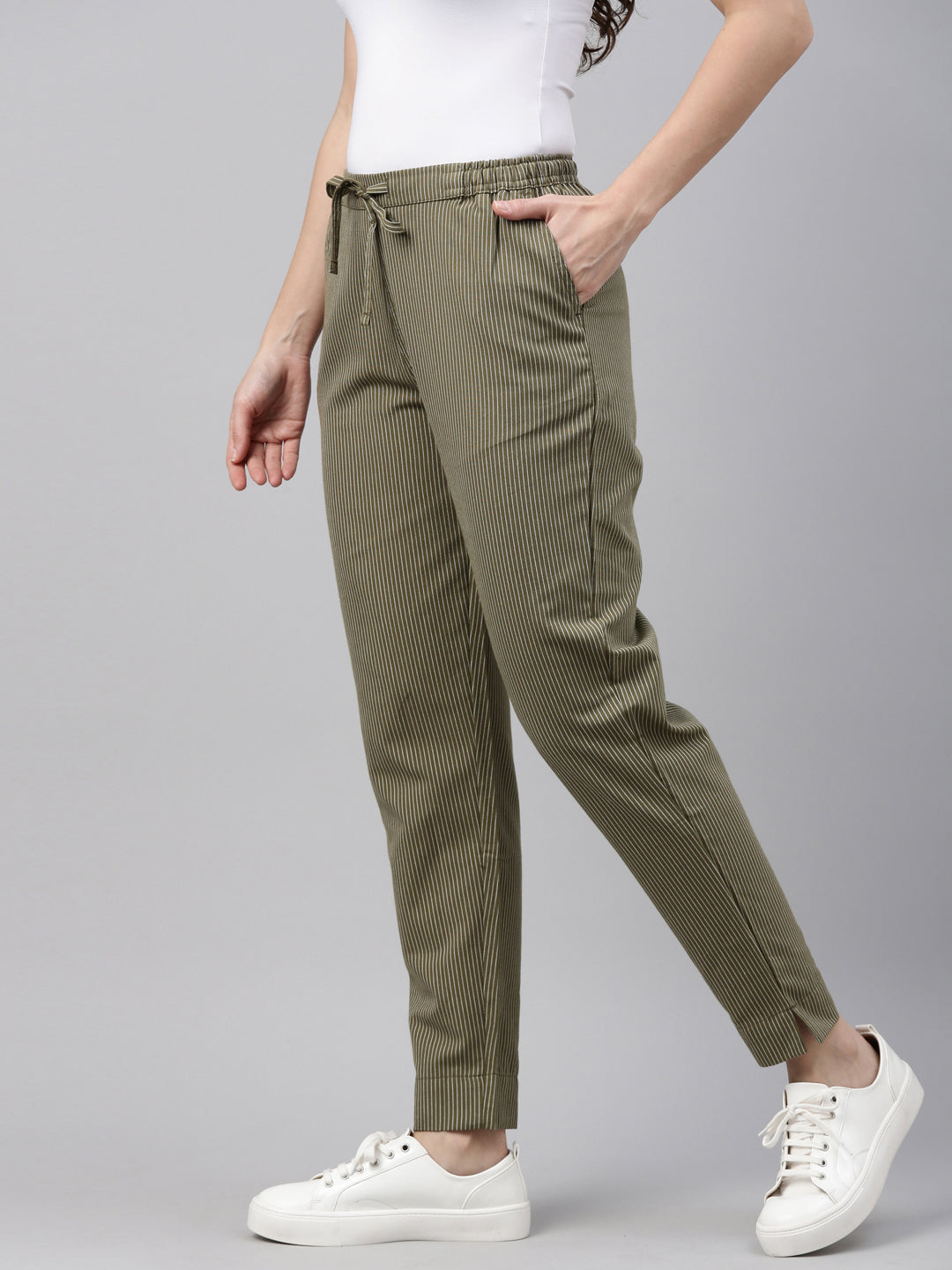 Women Green Mid Rise Linen Pencil Pants