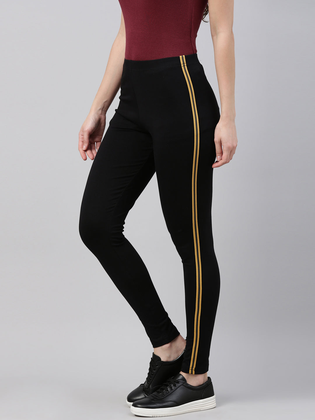 Black Cotton Stretch Side Stripes Active Leggings – Go Colors India
