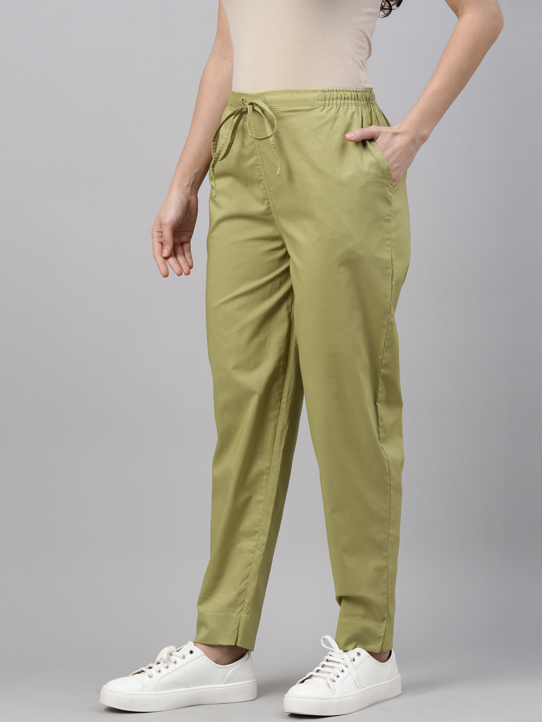 Women Solid Pista Green Comfort Fit Cotton Pants