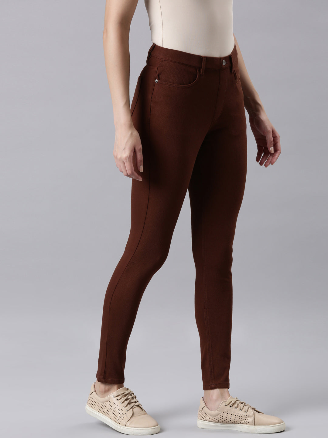 Time and Tru NEW Women's Brown High Rise Stretch Fitted Jeggings