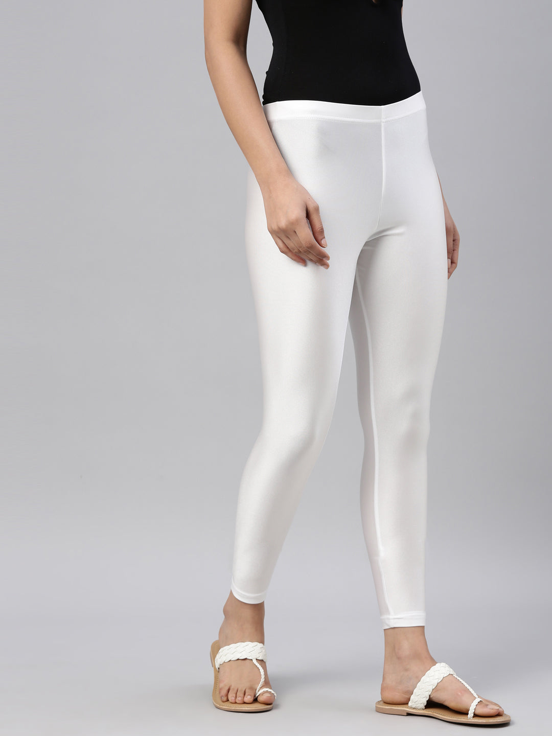 Update more than 74 white glitter leggings latest - xkldase.edu.vn