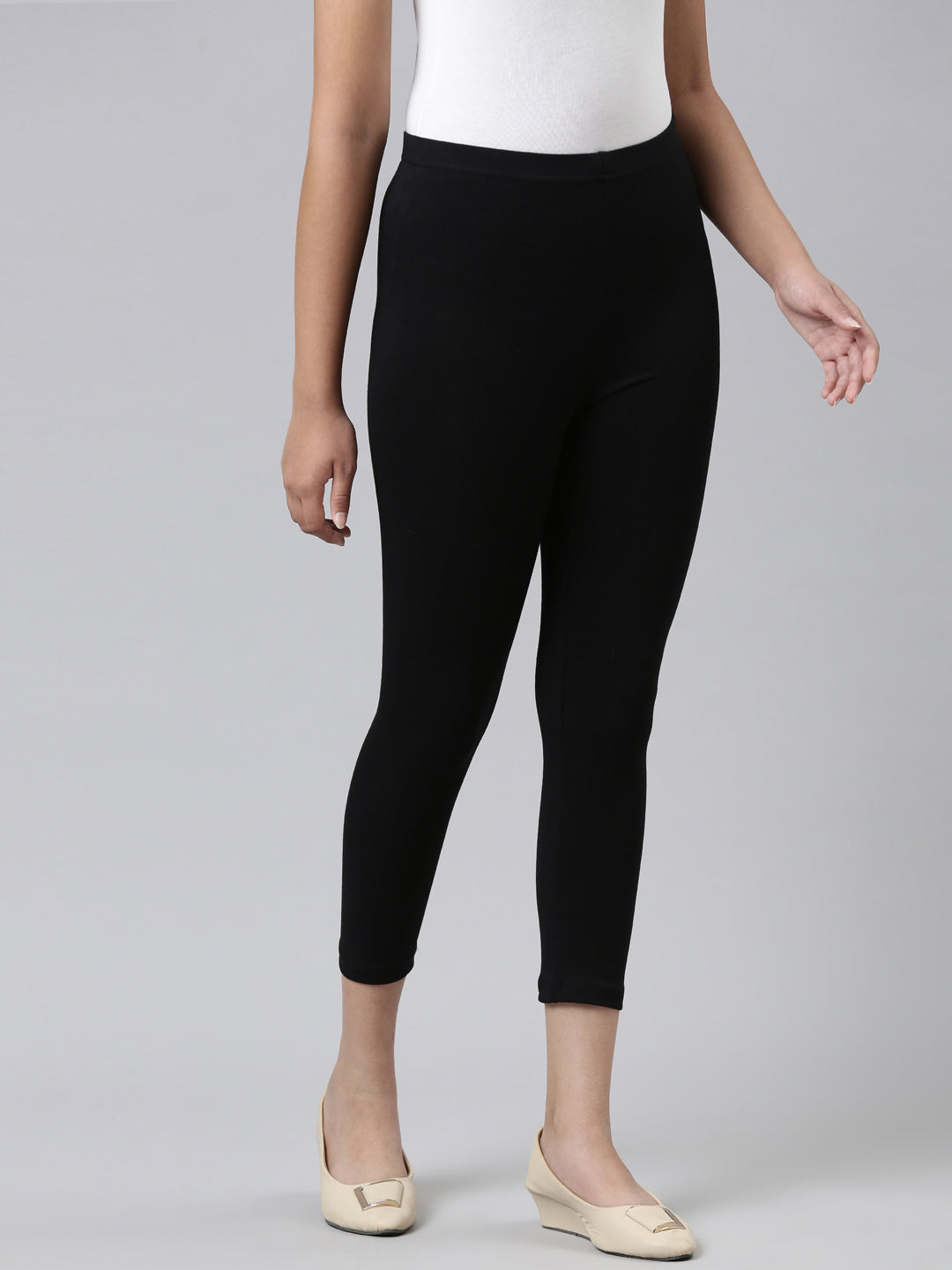 ENVIE Women Cotton Capris| 3/4 Criss Cross Indoor Exercise Pants – Saanvi  Clothing Private Limited