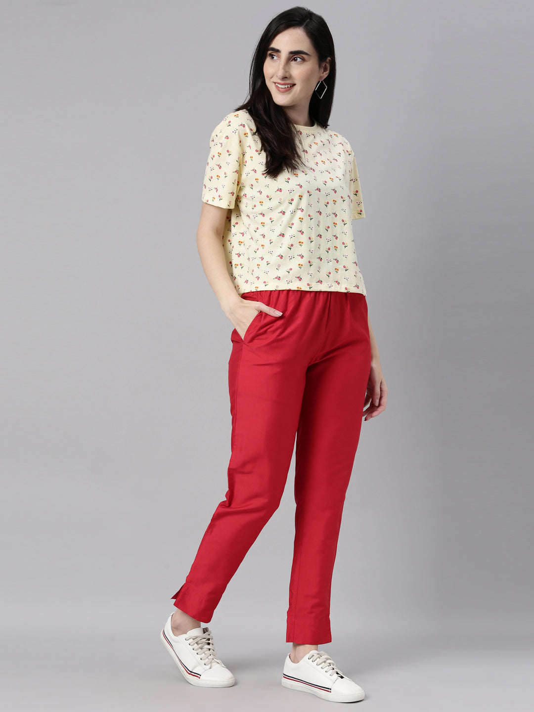 GO COLORS Relaxed Women Beige Trousers - Buy GO COLORS Relaxed Women Beige  Trousers Online at Best Prices in India | Flipkart.com