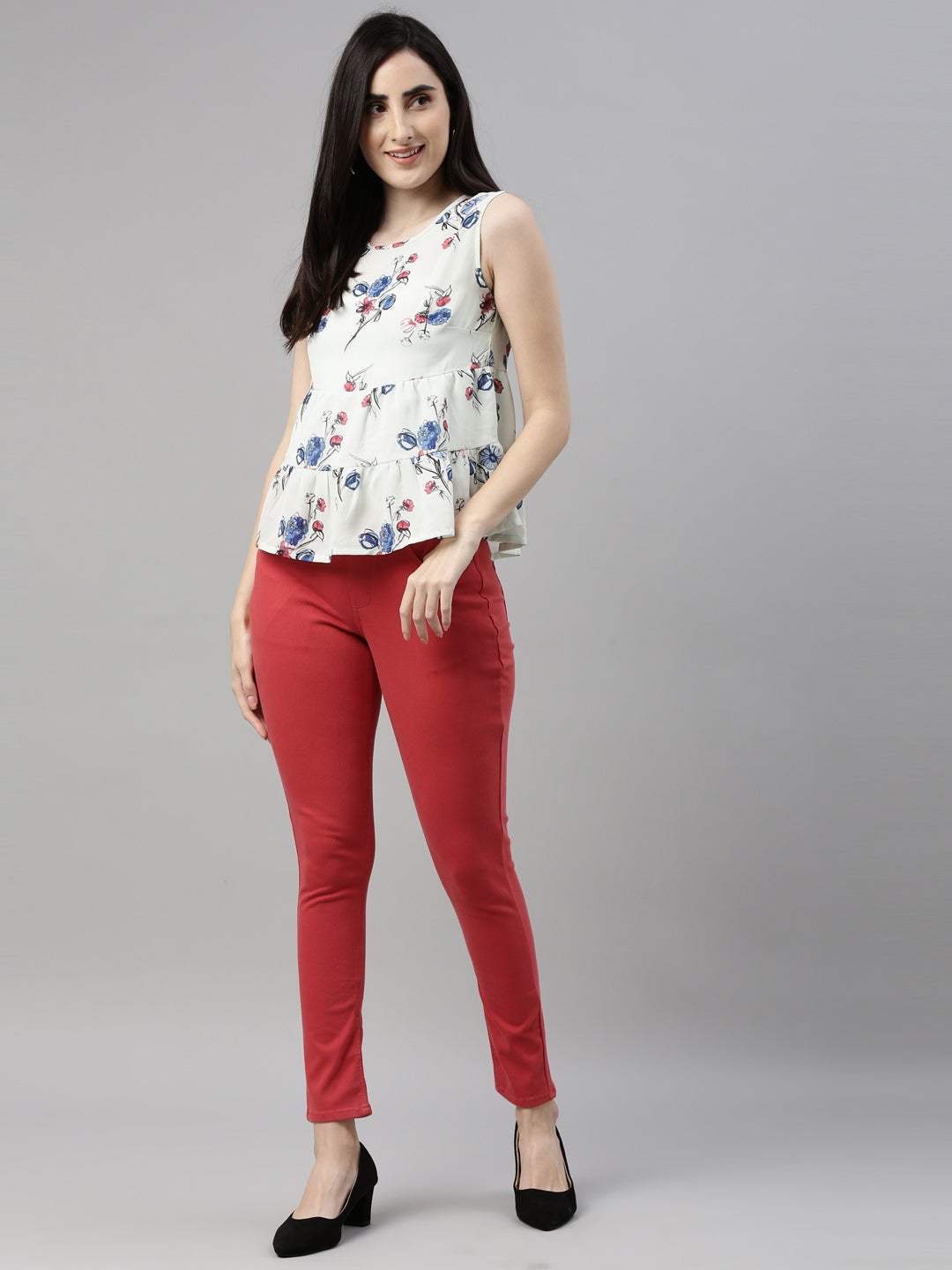 Women Solid Young Red Super Stretch Jeggings