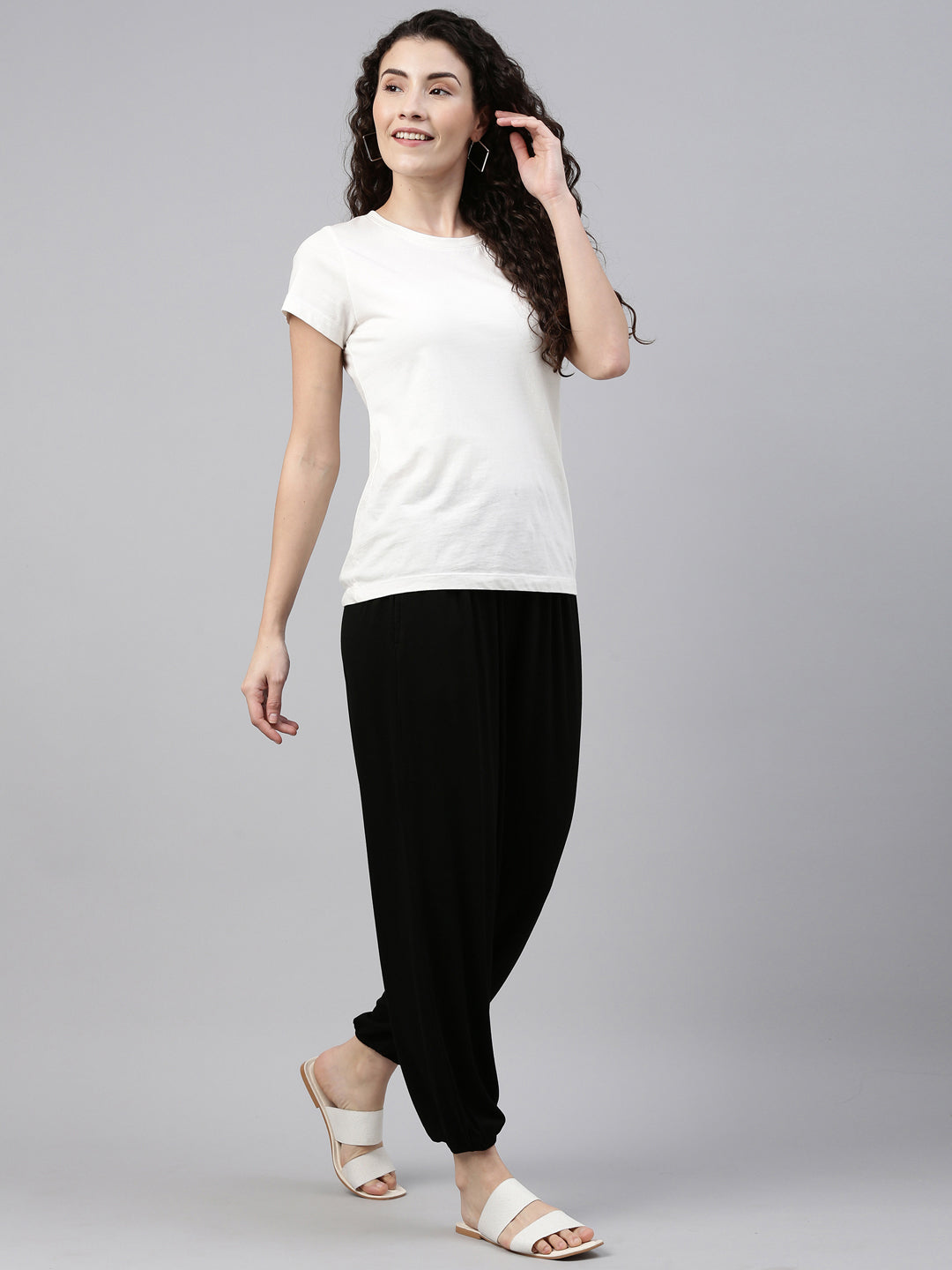 Dual Color Casual Wear Regular Fit Skin Friendly Ladies Printed Harem Pants  at Best Price in Delhi  Vk Enterprises